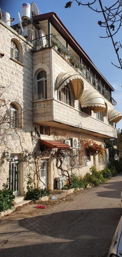 Shalom Inn Wolfinger Safed Exterior photo